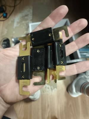 Предохранитель на 400 ампер