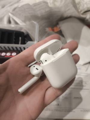Отдам бесплатно — Airpods старые